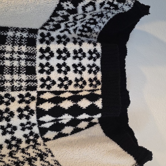 POL Oversized Soft Sweater - Picture 5 of 10